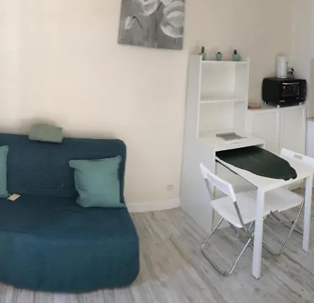 Rénové Balcon Ensoleillé Et Calme